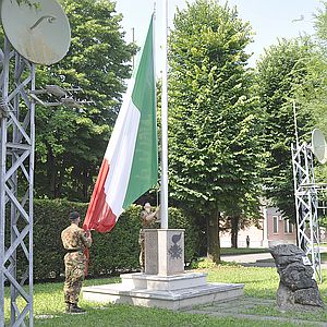 4° Raduno Amici della Caserma L. Pierobon cerimonia dell'alza bandiera